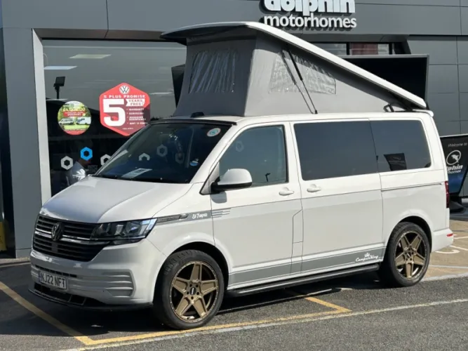 2022 Your selected motorhomes to photo 1