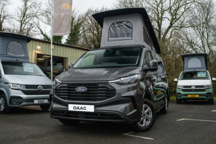 2025 Ford Transit Custom photo 1