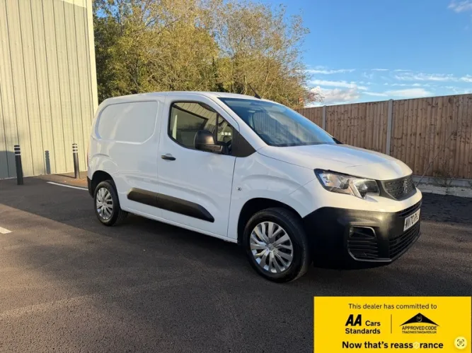 2021 Peugeot 2021 Partner photo 1