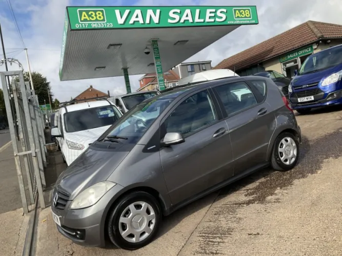2010 Vehicle Exterior Colour photo 1