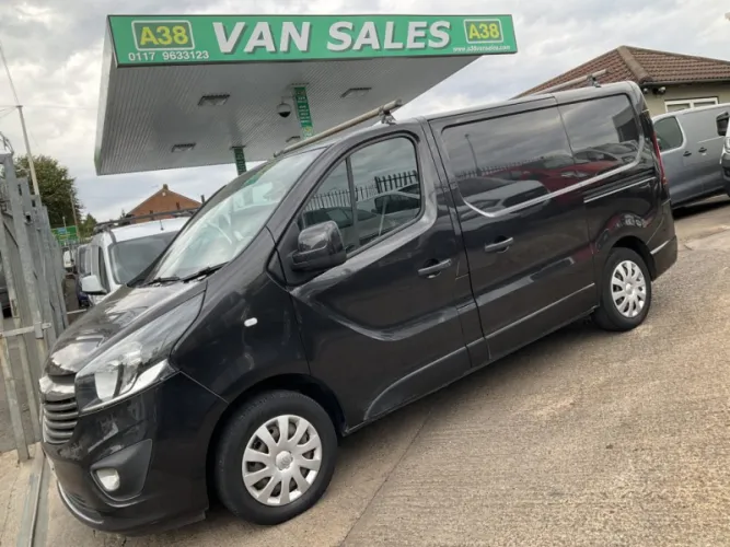 2014 Vehicle Exterior Colour photo 1