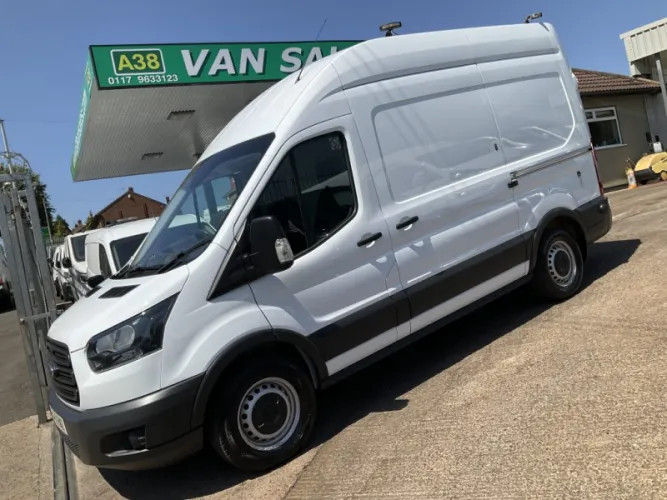 2018 Vehicle Exterior Colour photo 1