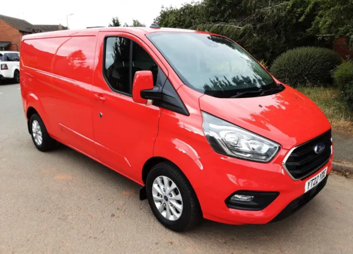 2022 Ford TRANSIT CUSTOM 2.0 photo 1