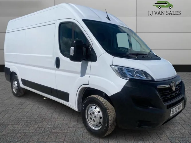 2022 VAUXHALL MOVANO photo 1
