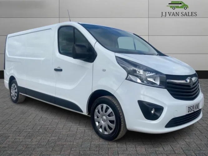 2019 VAUXHALL VIVARO photo 1