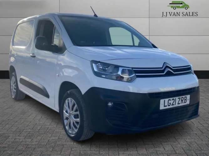 2021 CITROEN BERLINGO photo 1
