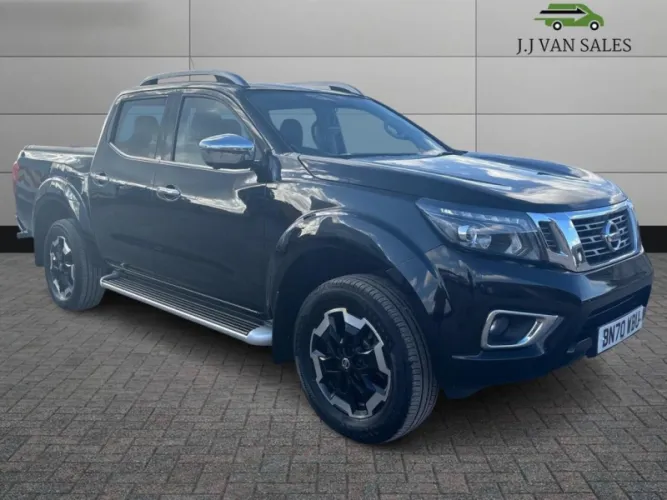 2020 NISSAN NAVARA photo 1