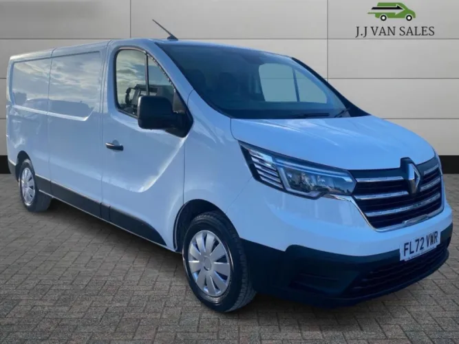 2022 RENAULT TRAFIC photo 1