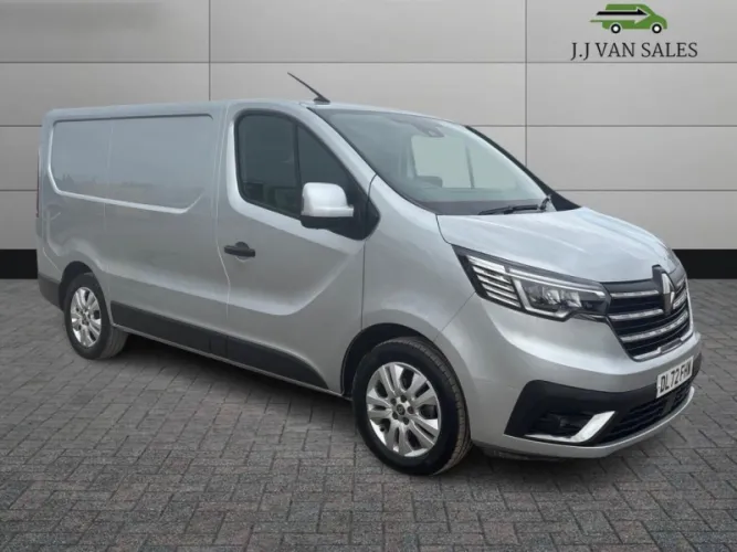 2023 RENAULT TRAFIC photo 1