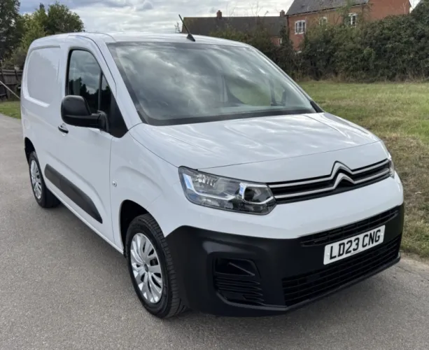 2023 CITROEN BERLINGO photo 1