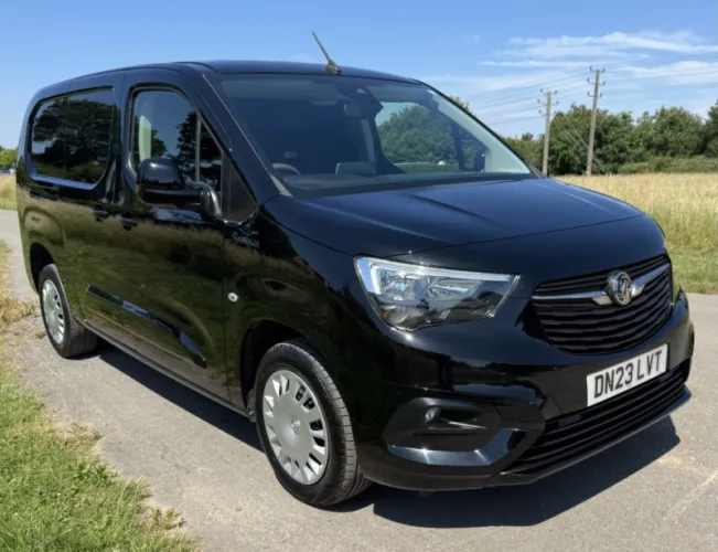 2023 VAUXHALL COMBO photo 1