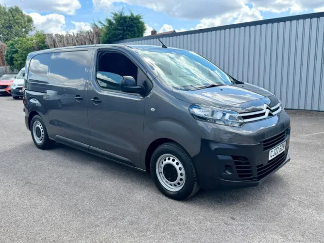 2022 Citroen Dispatch photo 1
