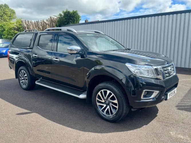 2019 Nissan Navara photo 1