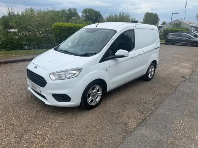 2021 Ford Transit Courier photo 1