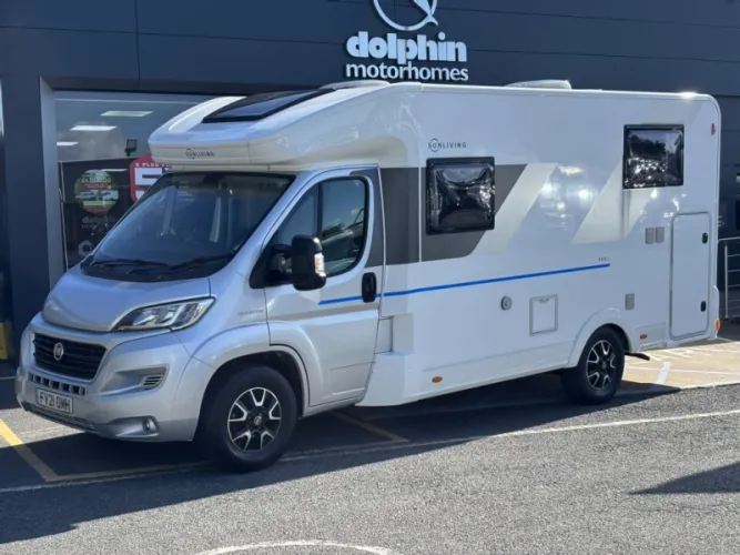 2021 Your selected motorhomes to photo 1