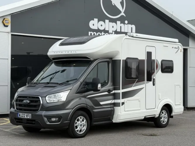 2022 Your selected motorhomes to photo 1