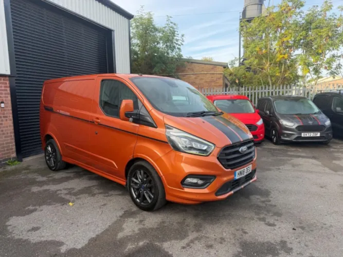 2018 FORD TRANSIT CUSTOM photo 1