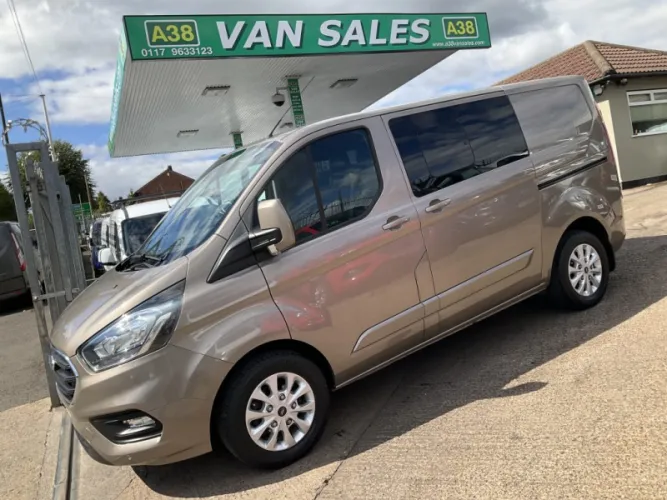 2018 Vehicle Exterior Colour photo 1