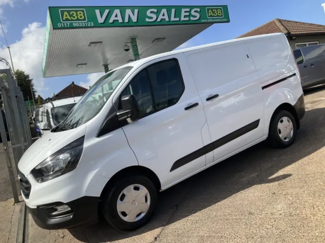 2019 Vehicle Exterior Colour photo 1