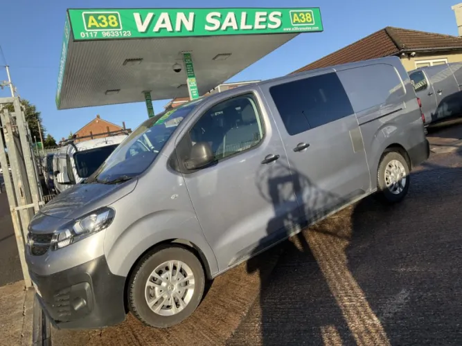 2022 Vehicle Exterior Colour photo 1