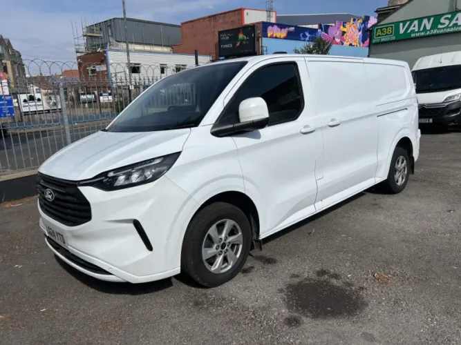 2024 Vehicle Exterior Colour photo 1
