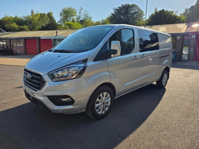2022 Ford Transit Custom photo 1