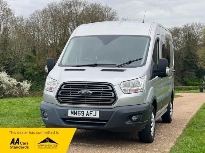 2019 Ford Transit photo 1