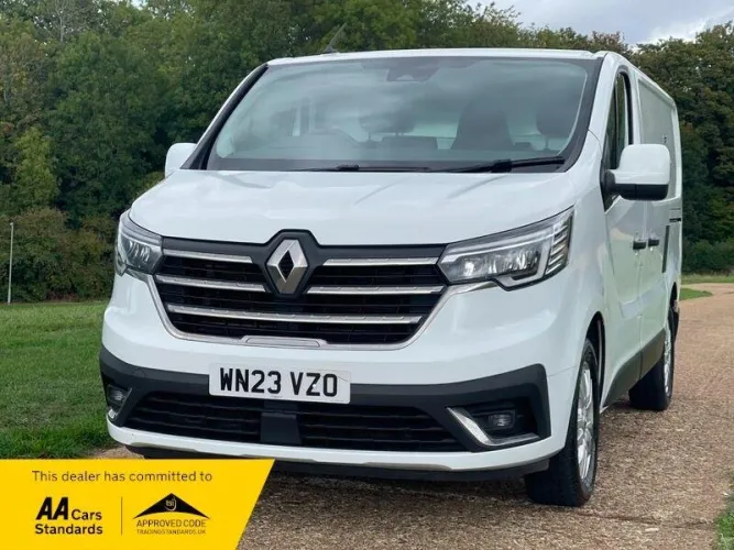 2023 Renault Trafic photo 1