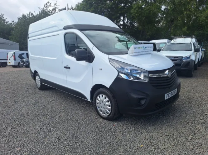 2019 VAUXHALL VIVARO photo 1