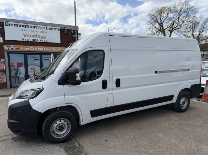 2026 Citroen Relay photo 1