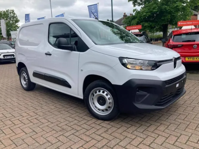2025 Citroen Berlingo photo 1