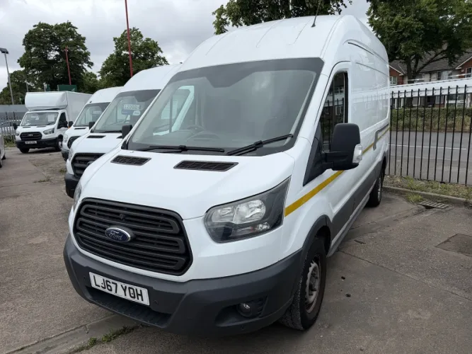 2017 Ford Transit photo 1