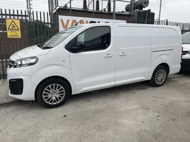 2024 Fiat Scudo photo 1