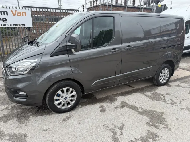 2021 Ford Transit Custom photo 1