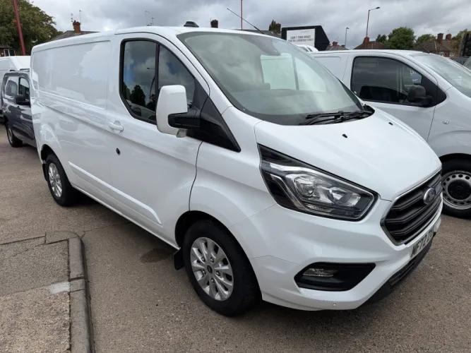 2022 Ford Transit Custom photo 1