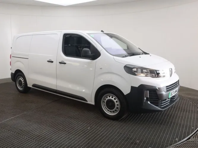 2024 Peugeot e-Expert photo 1