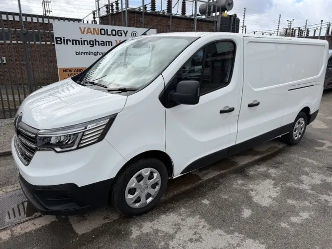2023 Renault Trafic photo 1