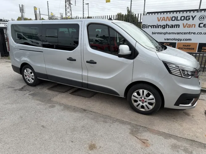 2024 Renault Trafic photo 1