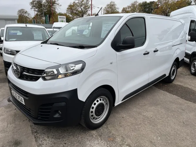 2022 Vauxhall Vivaro photo 1