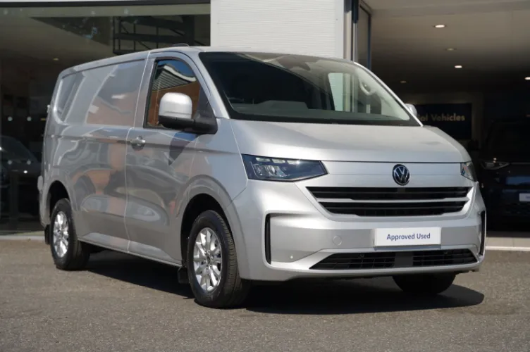 2025 Volkswagen TRANSPORTER T30 TDI photo 1