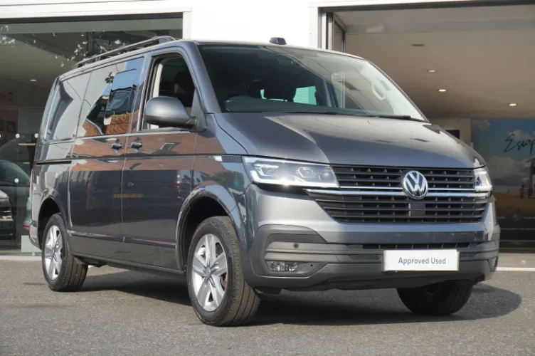2023 Volkswagen TRANSPORTER T32 TDI photo 1