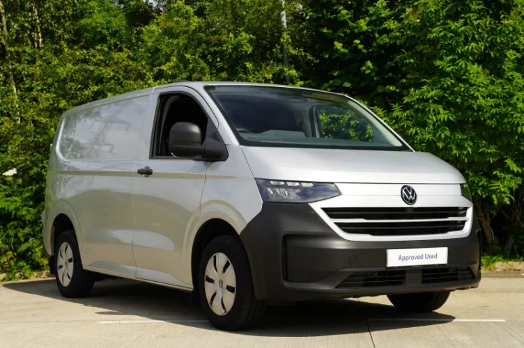 2025 Volkswagen TRANSPORTER T32 TDI photo 1
