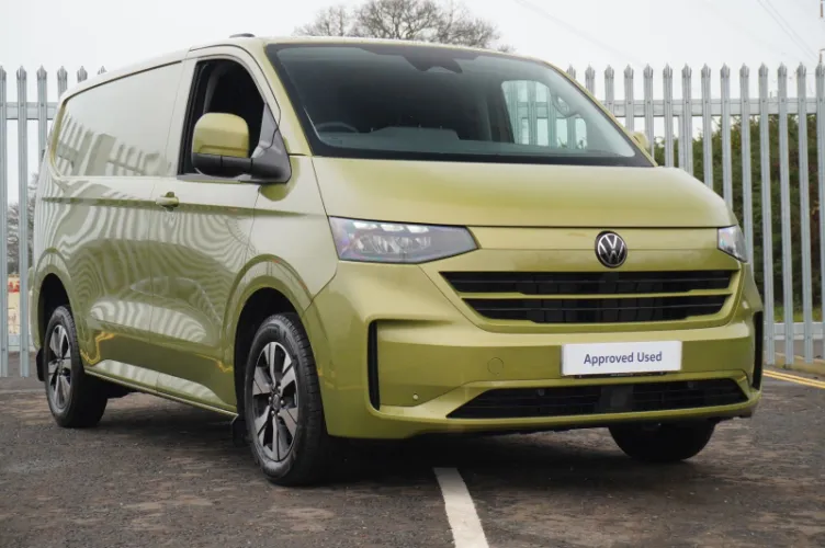 2025 Volkswagen TRANSPORTER T32 TDI photo 1