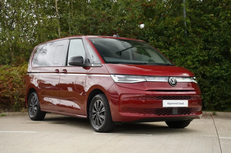 2025 Volkswagen MULTIVAN TDI DSG photo 1