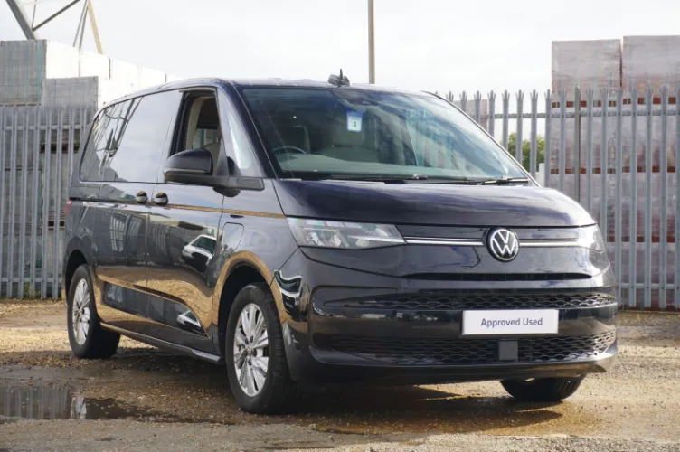 2022 Volkswagen MULTIVAN TSI eHybrid photo 1