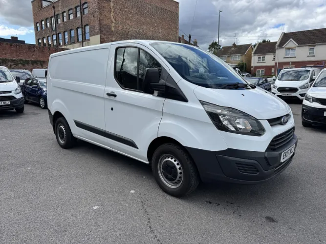 2017 Ford Transit Custom photo 1