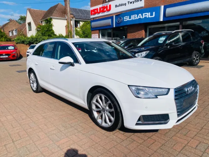 1995 AUDI A4 35 TFSI photo 1