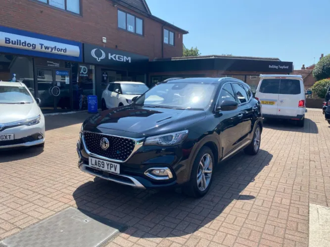 2020 MG MOTOR UK HS photo 1