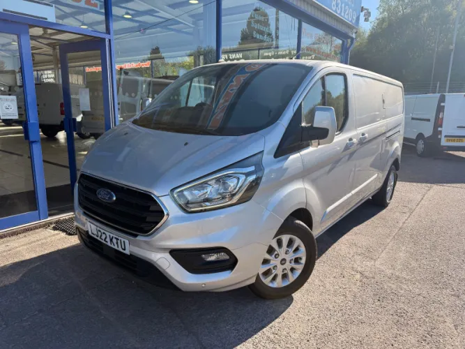 2022 Ford Transit Custom photo 1