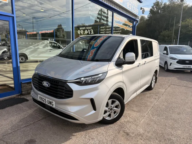 2025 Ford Transit Custom photo 1